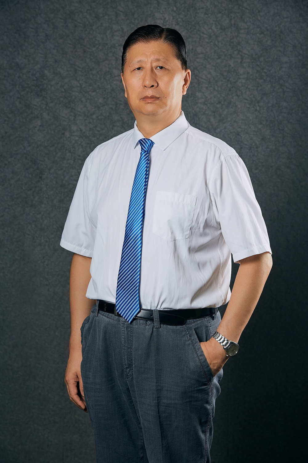 王健