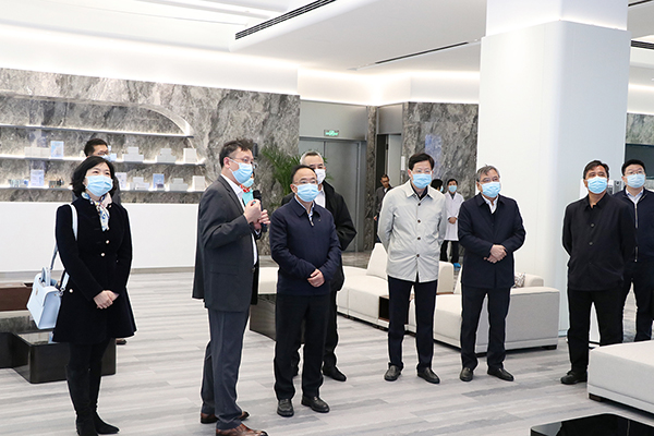 省人大常委会副主任彭国甫一行莅临中南源品干